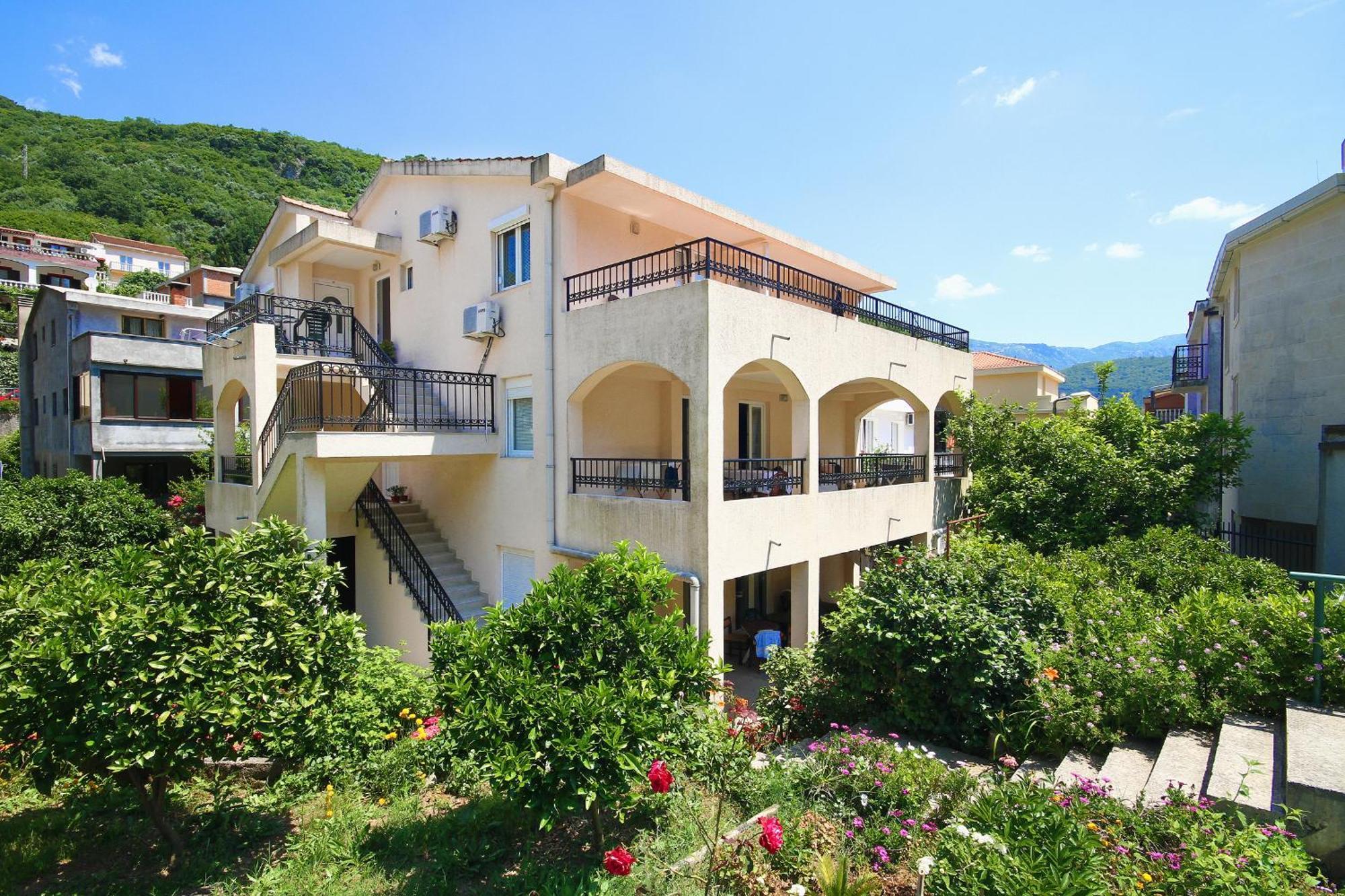 Apartments Raicevic Budua Esterno foto